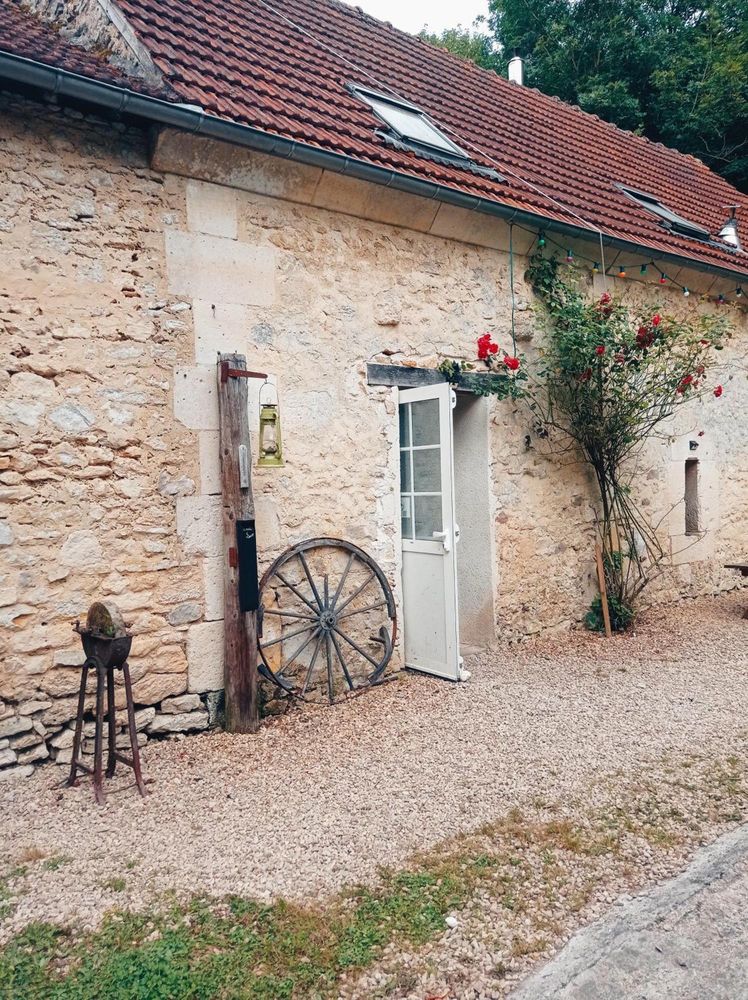 Vila Chez Tombivouac Pierrefonds Exteriér fotografie