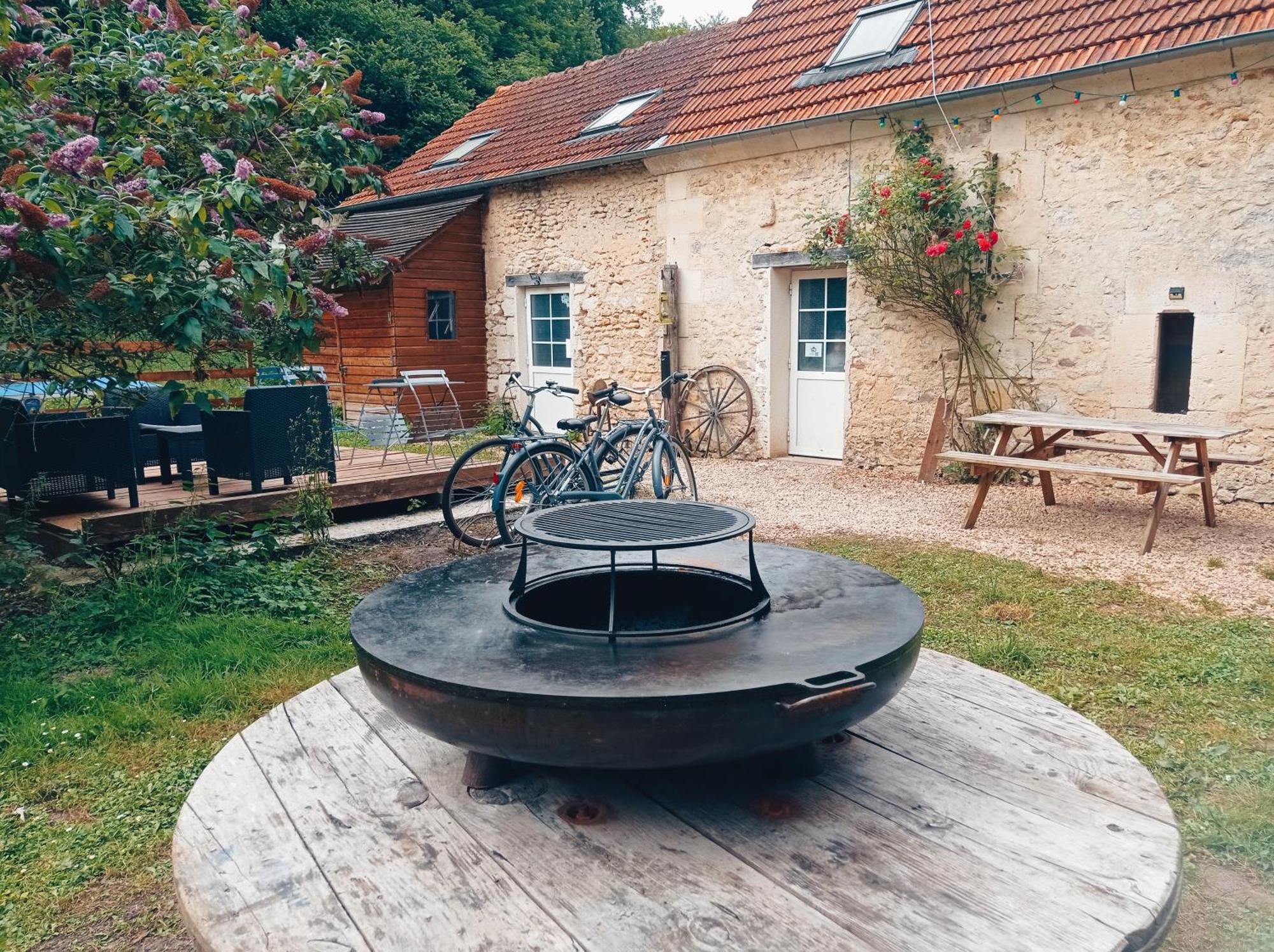 Vila Chez Tombivouac Pierrefonds Exteriér fotografie
